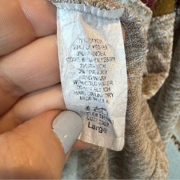 Wanna B Lightweight Beige, Blue, Red, & Yellow Striped Hoodie - Size Large - Picture 5 of 7